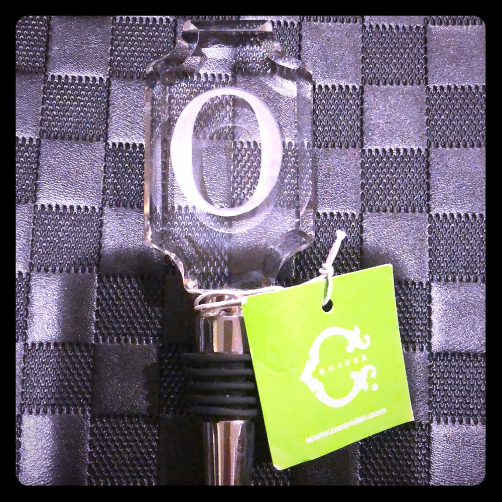 O CWonder crystal initial monogram wine stopper